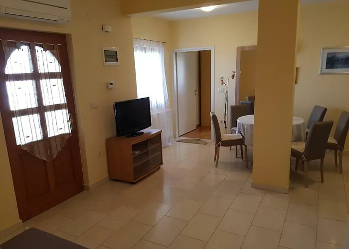 Barba Apartment Ližnjan